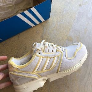 BNIB Adidas Cozy ZX 8000 Size US 8 Men’s